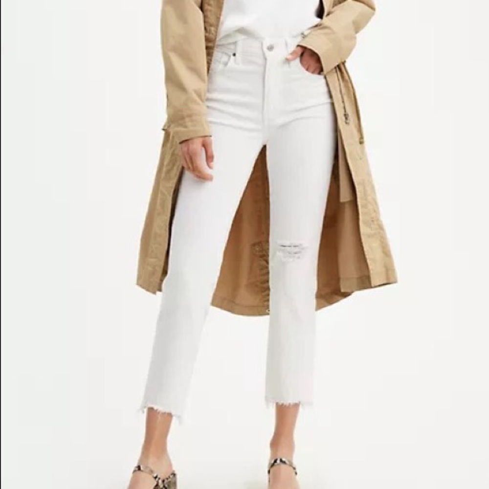 White Levi 724 jeans